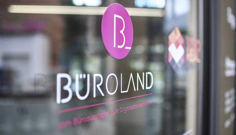 Büroland Logo auf Glaswand